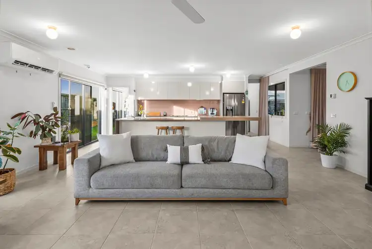 Second view of Homely house listing, 5 Narrandera Circuit, Armstrong Creek VIC 3217