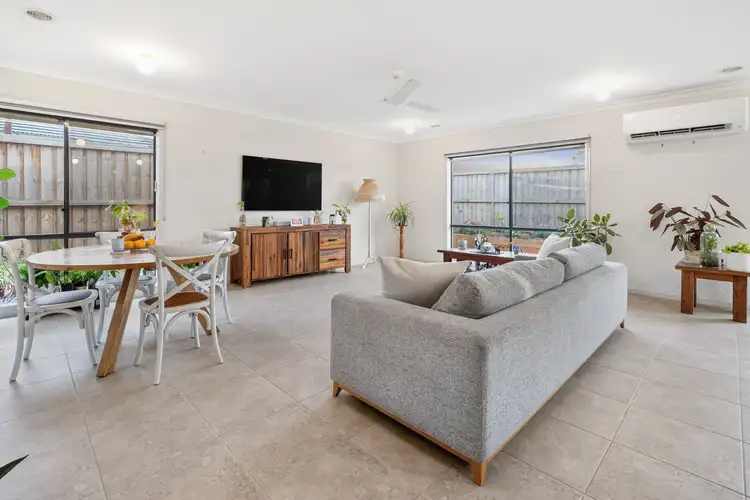 Second view of Homely house listing, 5 Narrandera Circuit, Armstrong Creek VIC 3217