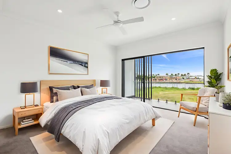 2 Lyra Avenue, Hope Island QLD 4212
