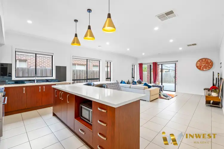 Fifth view of Homely house listing, 8 Ferneley View, Aintree VIC 3336