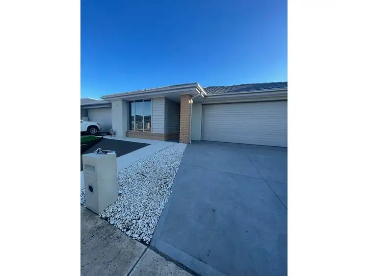 25 Ellimatta Road, Mambourin VIC 3024
