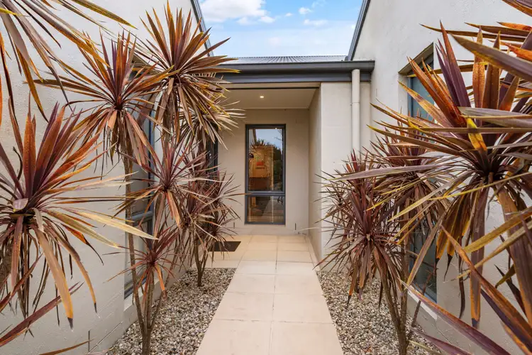 Third view of Homely house listing, 8 DONNINGTON DRIVE, Wodonga VIC 3690