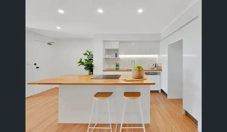 25/13 Montgomery Avenue, Main Beach QLD 4217