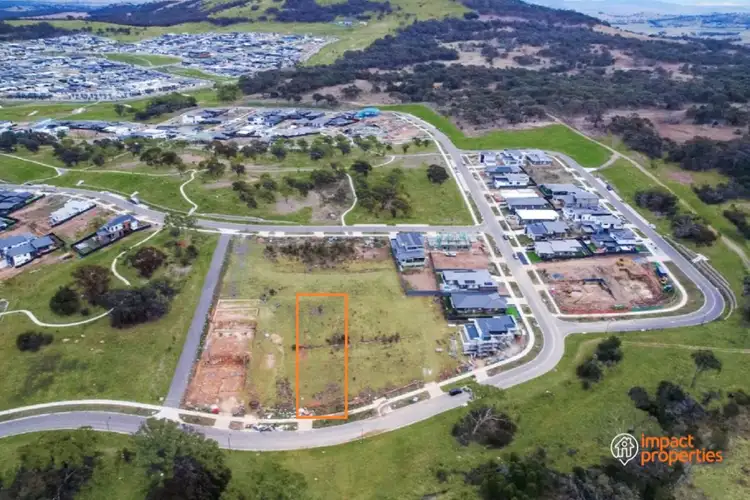 70 George Seddon Crescent