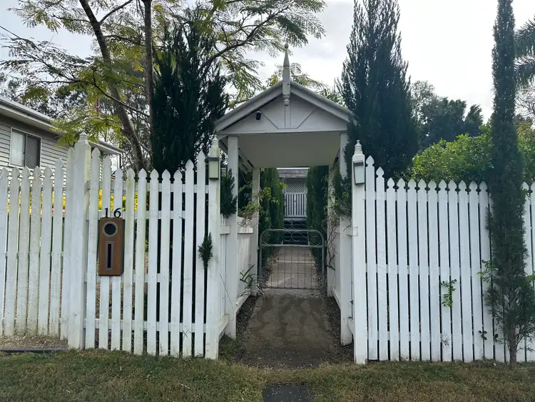 16 King Street, Dinmore QLD 4303