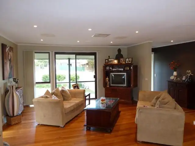 Fifth view of Homely house listing, 8 Arunta Place, Springdale Heights NSW 2641