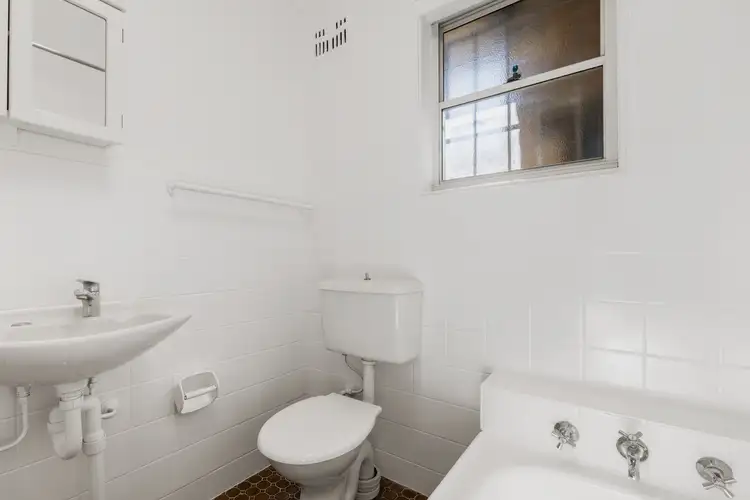 Fourth view of Homely unit listing, Unit 2/53 Beach Road, Bondi Beach NSW 2026