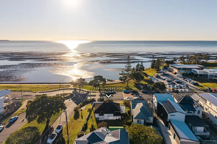 234 Flinders Parade, Sandgate QLD 4017