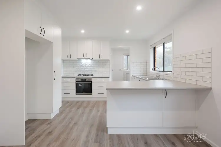 Fifth view of Homely unit listing, 1/12 MCMAHON PLACE, West Wodonga VIC 3690