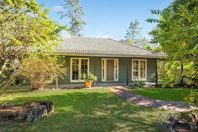 17 Pinkwood Street