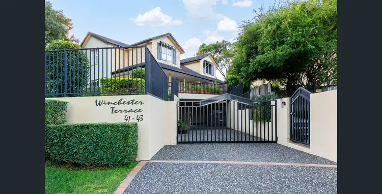 3/41 Winchester Street, Southport QLD 4215