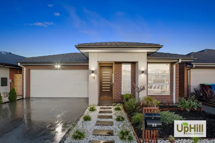 12 Liwen Street, Clyde North VIC 3978
