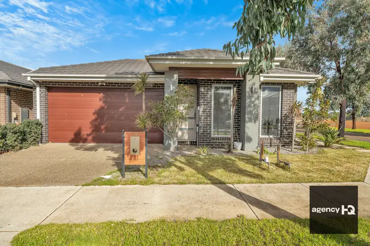 16 Tulipwood Avenue, Aintree VIC 3336