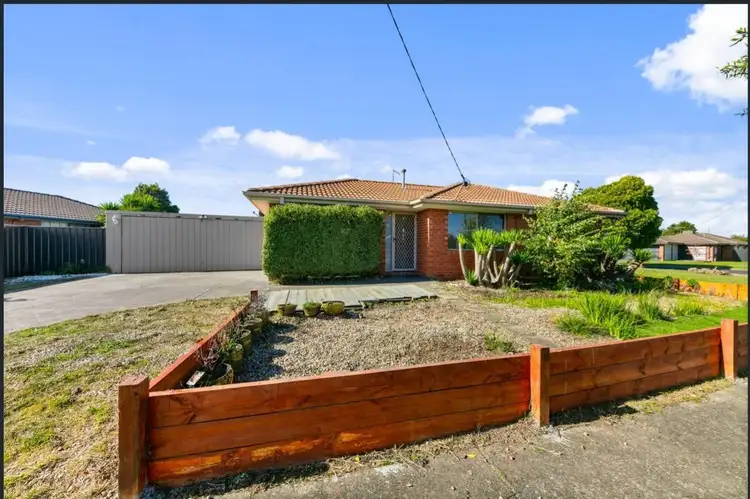 76 Banbury Crescent, Craigieburn VIC 3064
