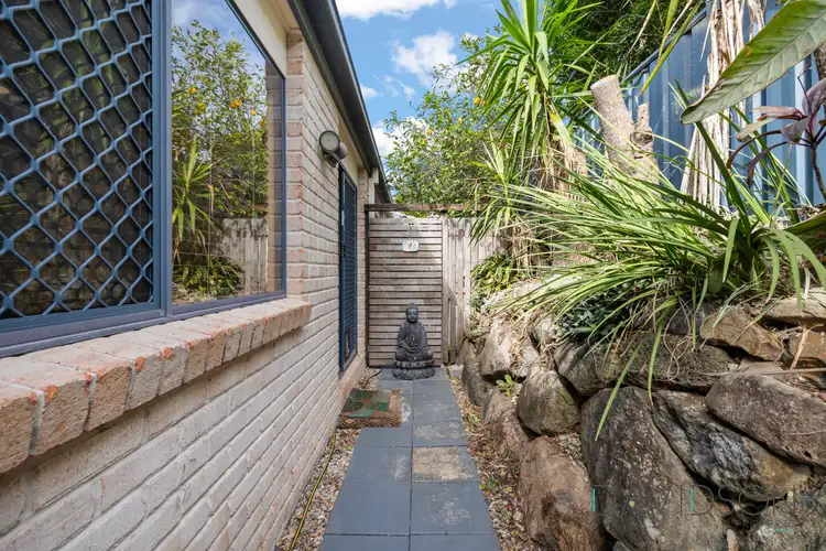 Granny Flat/4a Ballah Crescent, Highland Park QLD 4211