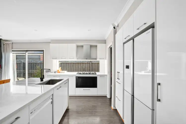 245 Warralily Boulevard, Armstrong Creek VIC 3217