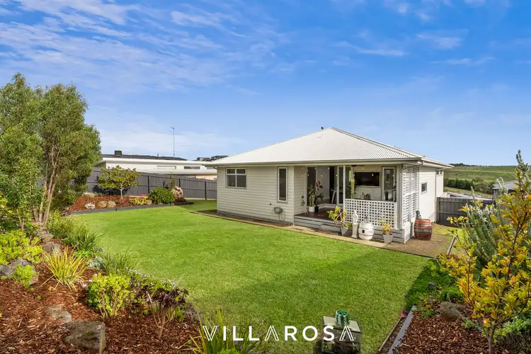 9 Carina Way, Highton VIC 3216