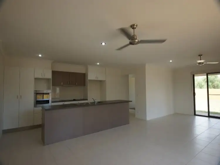 Second view of Homely house listing, 7 Desmond Lane, Oakey QLD 4401