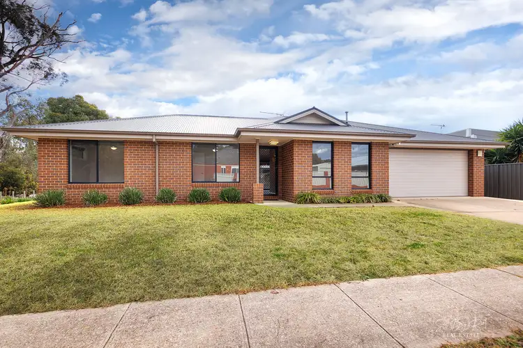Second view of Homely house listing, 33 WHITELEY CIRCUIT, Baranduda VIC 3691