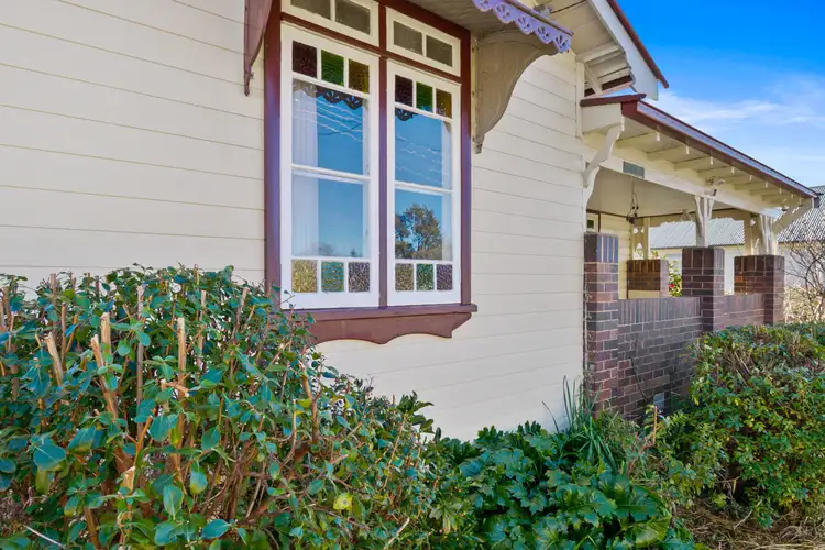 27 Queen Street, Uralla NSW 2358