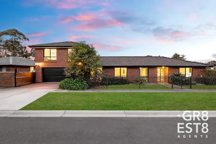 11 Roberts Road