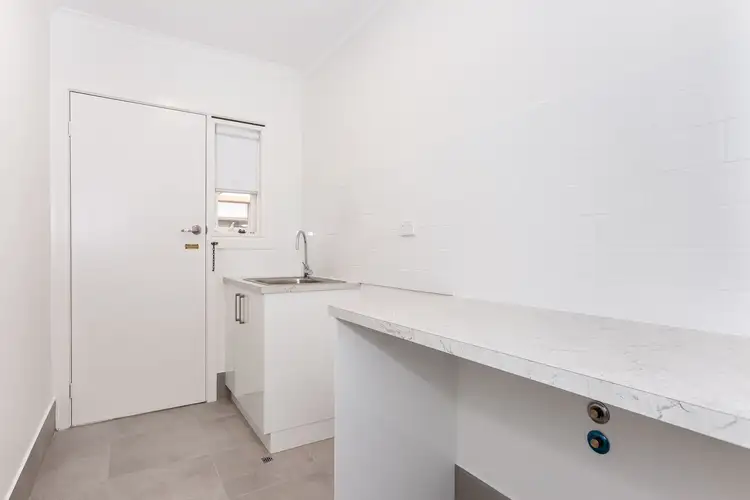 Third view of Homely unit listing, 5/415-419 Griffith Road, Lavington NSW 2641