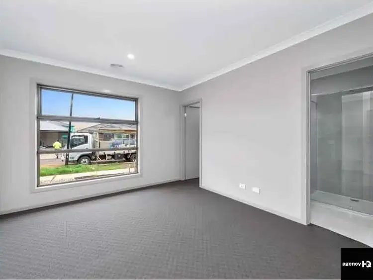 Third view of Homely house listing, 8 Sandygate Circuit, Strathtulloh VIC 3338