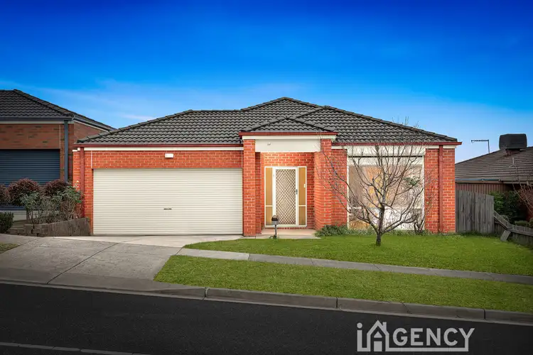 Second view of Homely house listing, 39 Renee Avenue, Endeavour Hills VIC 3802