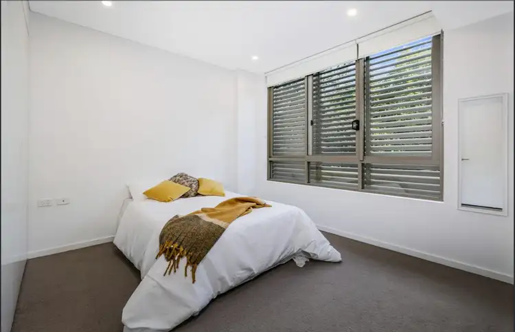 Third view of Homely apartment listing, 4/8 Buckingham Road, Killara NSW 2071