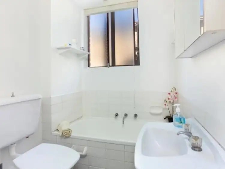 Fifth view of Homely apartment listing, 12/46-50 The Crescent, Dee Why NSW 2099