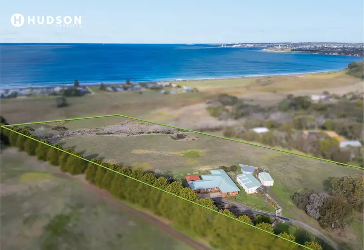808 Henty Highway