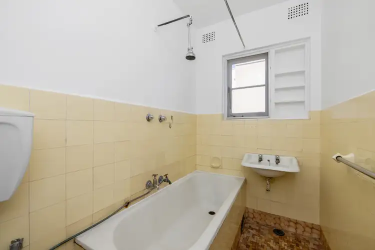 Fifth view of Homely unit listing, 3/30 Arcadia Street, Coogee NSW 2034