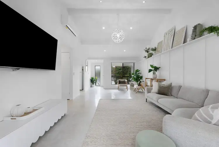 Second view of Homely house listing, 6 Angus Court, Highland Park QLD 4211