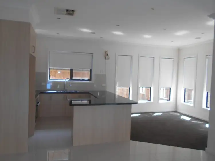 Second view of Homely unit listing, 1A Puffin Court, Endeavour Hills VIC 3802
