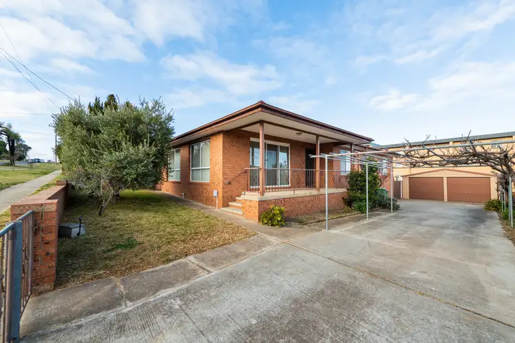19 Buttle Street, Queanbeyan East NSW 2620