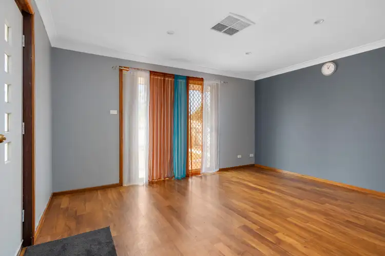Sixth view of Homely house listing, 1/5 Horsfield Place, Boulder WA 6432