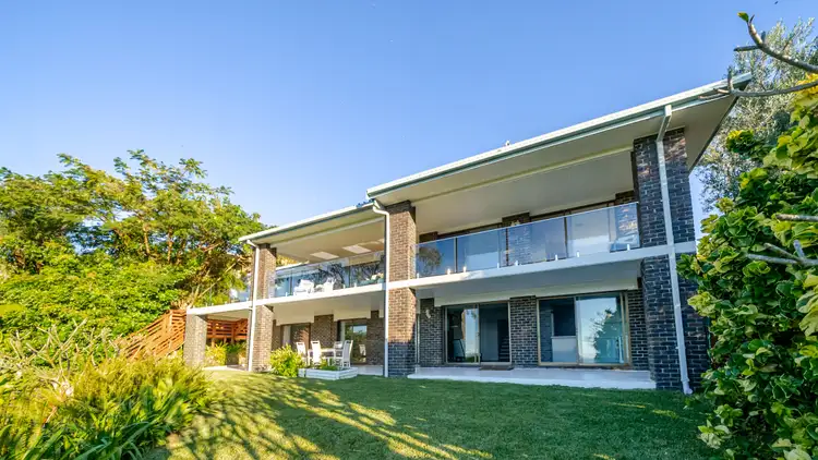 32 Tongarra Drive, Ocean Shores NSW 2483