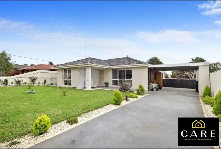 53 Springfield Crescent, Hampton Park VIC 3976