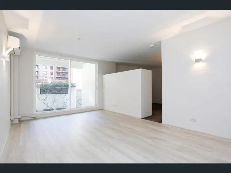 Main view of Homely apartment listing, 6/2 Elizabeth Bay Road, Elizabeth Bay NSW 2011