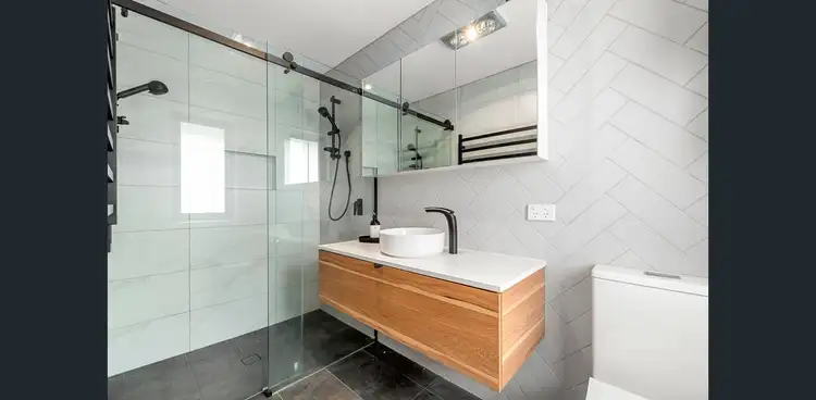 Fifth view of Homely house listing, 34 Sandhurst Crescent, Bundoora VIC 3083