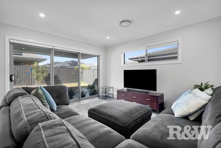 Fifth view of Homely house listing, 25 GLORY LOOP, Catherine Field NSW 2557