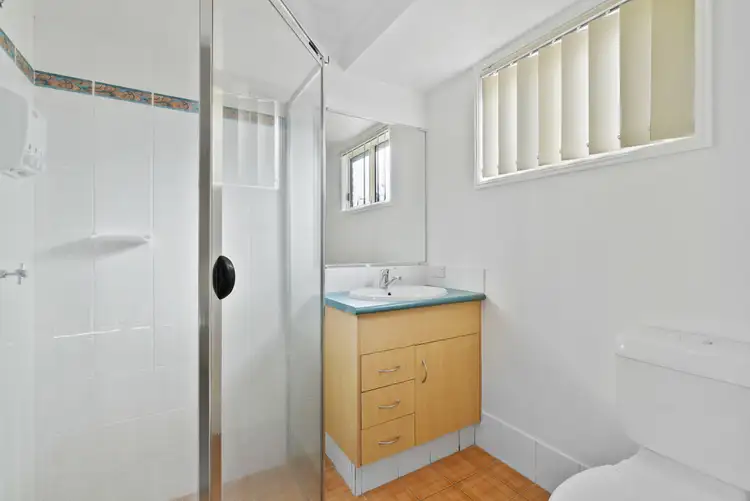 Sixth view of Homely house listing, 8 Greendale Place, Banora Point NSW 2486