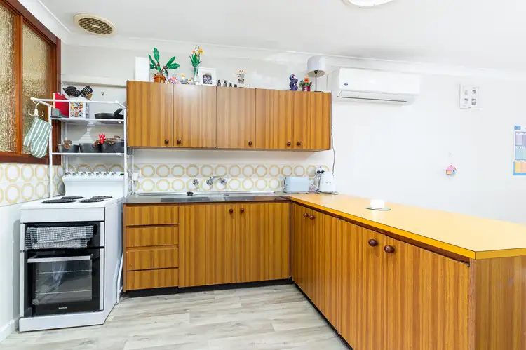 Sixth view of Homely unit listing, 8/3 Netley Place, Armadale WA 6112