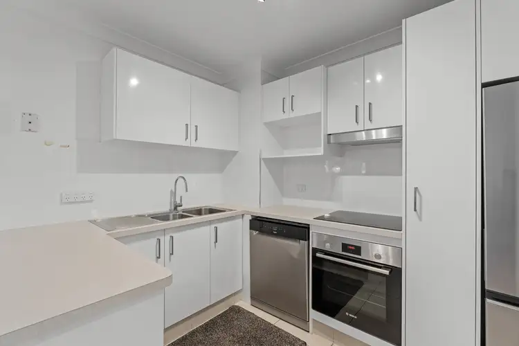 Fourth view of Homely unit listing, 5/45 Pohlman Street, Southport QLD 4215