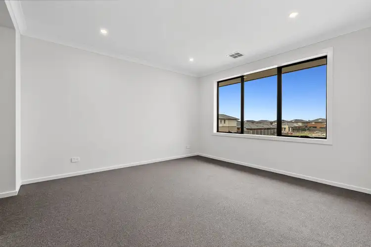 Fifth view of Homely house listing, 14 Bellagio Road, Berwick VIC 3806
