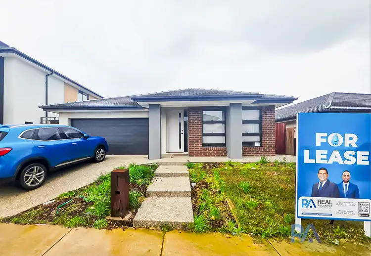 16 Marquess Crescent, Clyde North VIC 3978