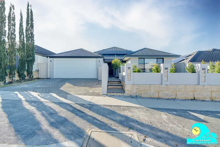 11 Munert Street, Yanchep WA 6035