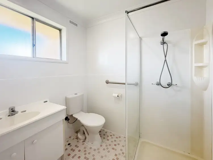 Fifth view of Homely unit listing, 2/1 Thomas Street, Tamworth NSW 2340