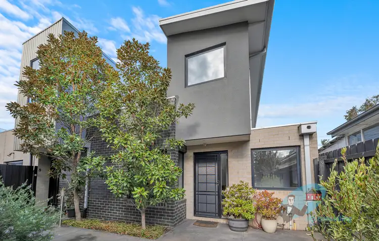 2/7 SHORTS ROAD, Coburg North VIC 3058