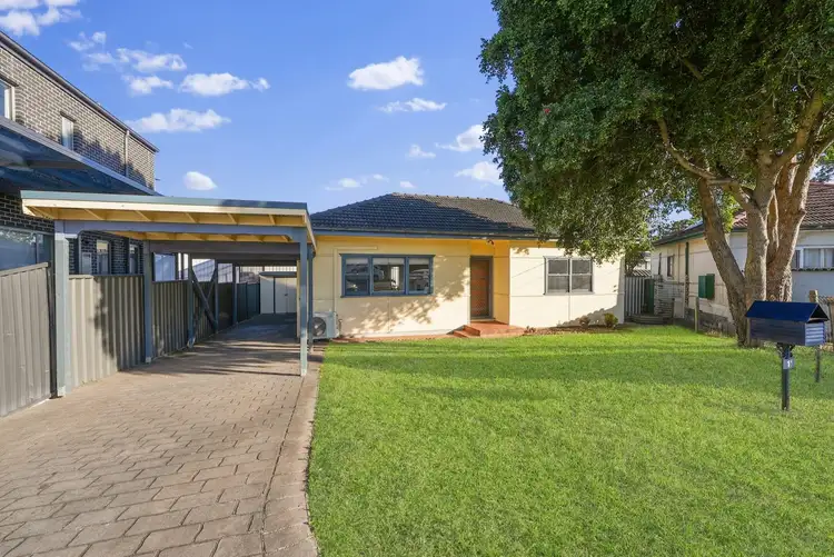 11 Sandra Street, Woodpark NSW 2164